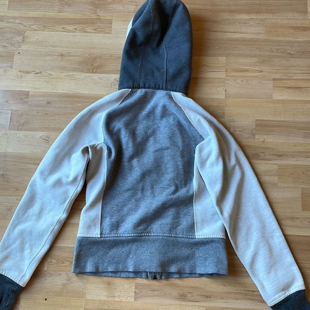 Lululemon hoodie - Picture 6 of 6
